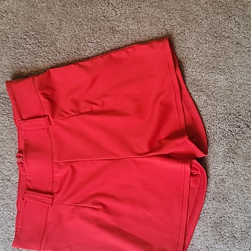 Red shorts Size Large - Picture 2 of 2